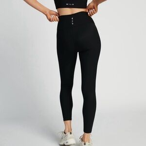 Wilo The Label women’s  ribbed black leggings